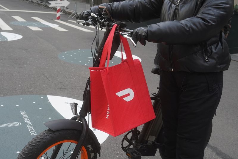 KeyBanc upgrades DoorDash, lifts Uber PT on strong growth projections