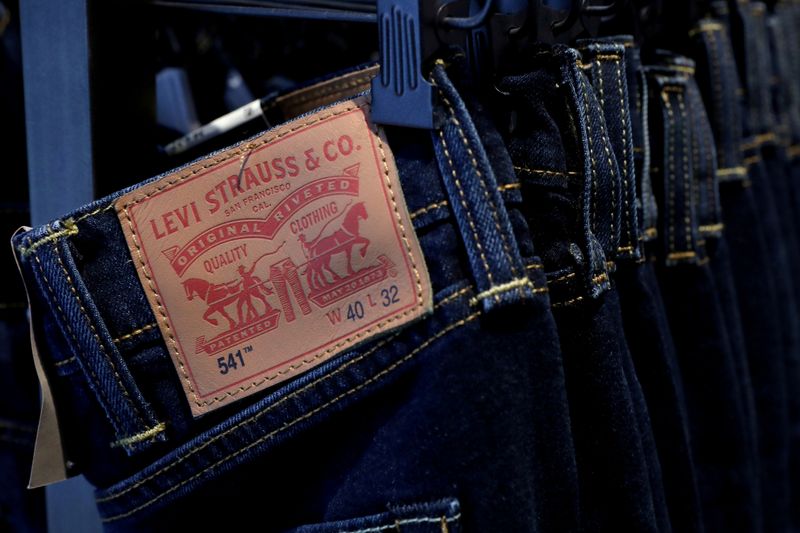 Levi Strauss warns of delay hitting $10bn sales goal - report