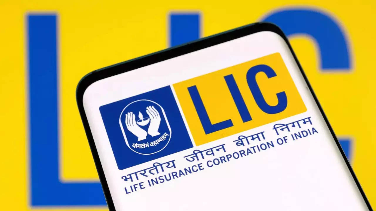 LIC reports 16% decline in retail APE, 300 bps below that of industry