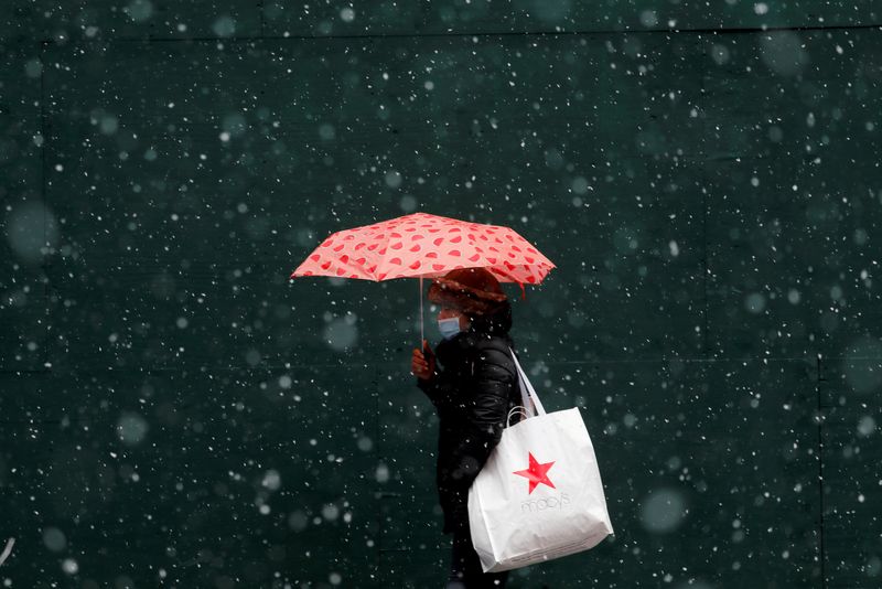 Macy's warns of 'material weakness' in internal control, cuts outlook; stock falls