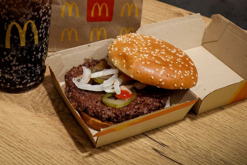 McDonald's E. coli outbreak could worsen near-term sales decline