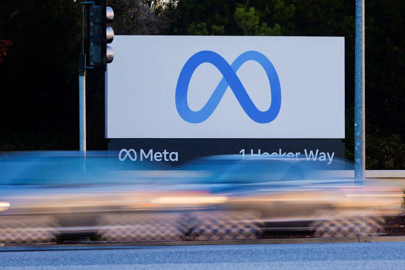 Meta considers new mixed reality glasses as headsets alternative, the Information reports