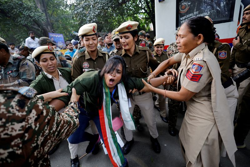 Modi's party distances itself from India's Adani amid opposition protests