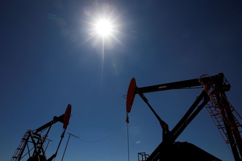 NextEra Energy Partners misses Q3 estimates, stock edges up