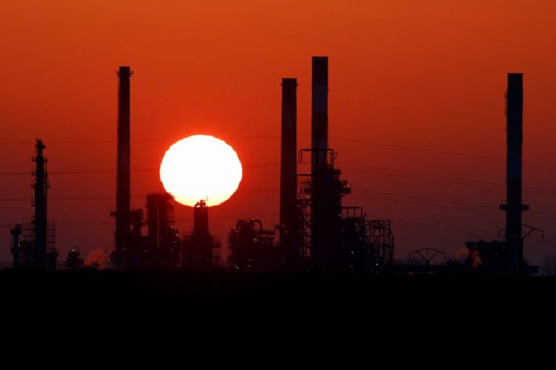 NextEra Energy stock dips on weak guidance following mixed Q3 results
