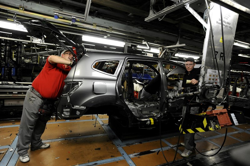 Nissan shares fall on unfavorable Honda deal terms