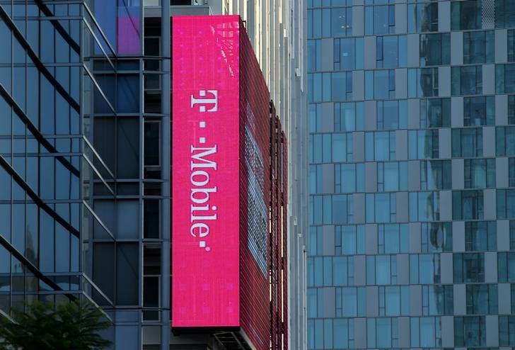 Raymond James trims T-Mobile rating to Outperform after stock’s strong rally