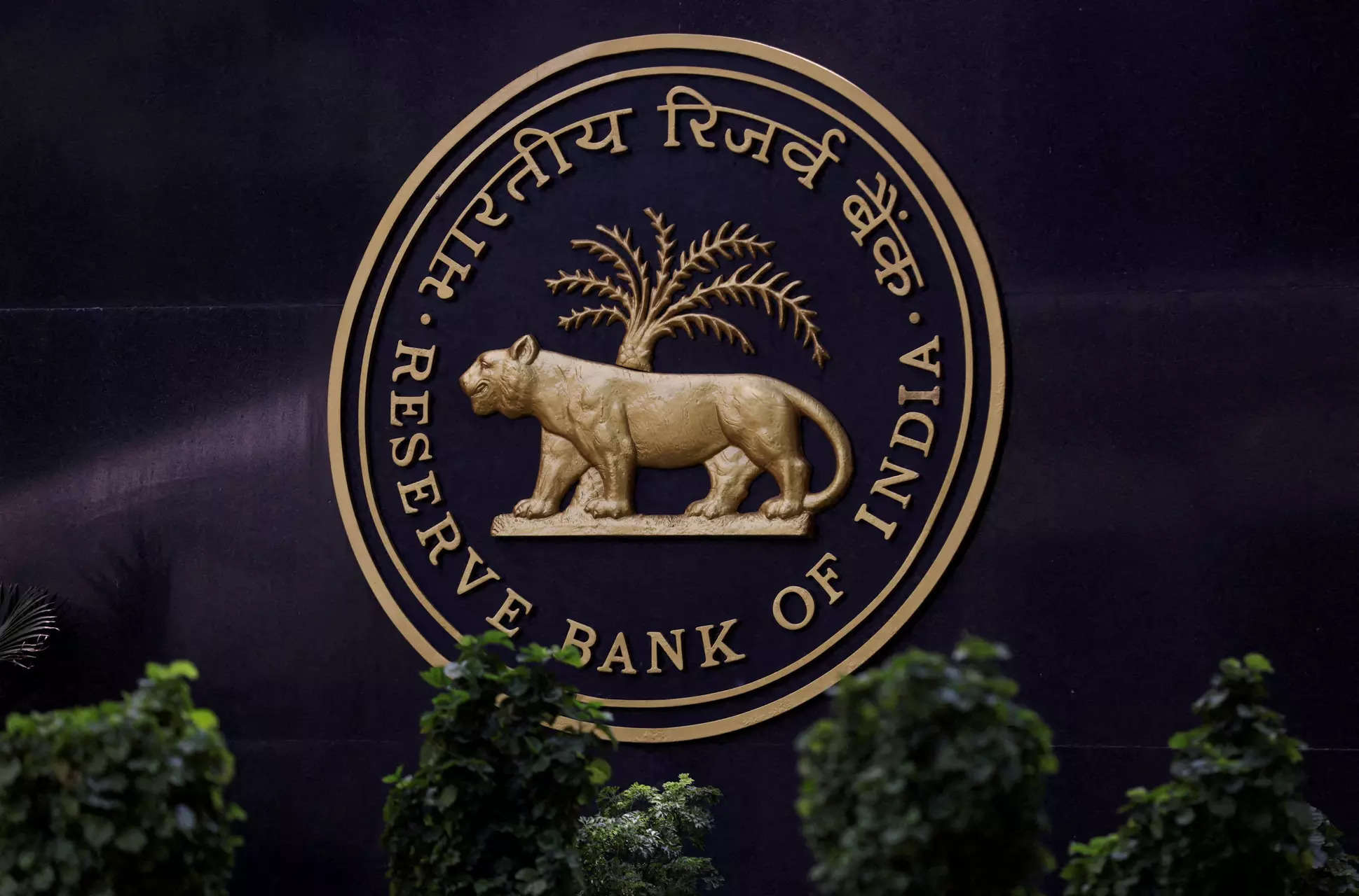 RBI imposes penalty on Yes Bank and ICICI Bank