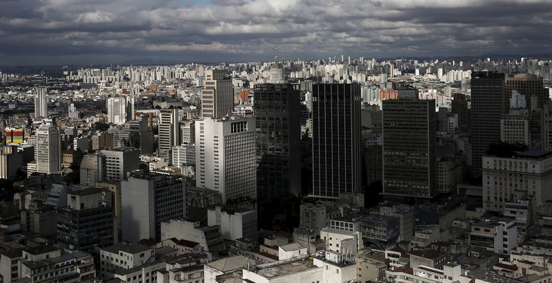 Real’s drop weakens Brazilian companies' earnings in dollars in 3Q24