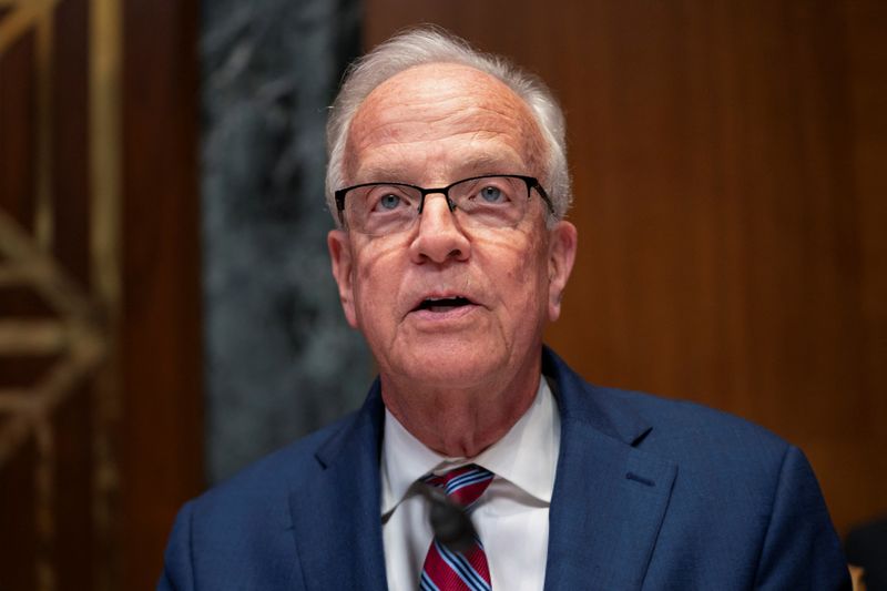 Republican senator presses FAA to speed up rocket launch license reviews