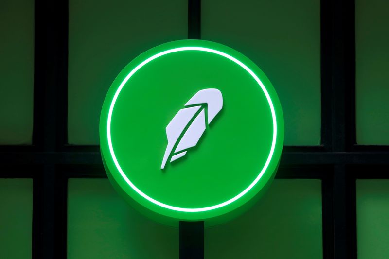 Robinhood shares plummet 10% as Q3 results disappoint