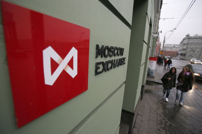 Russia stocks lower at close of trade; MOEX Russia Index down 2.35%