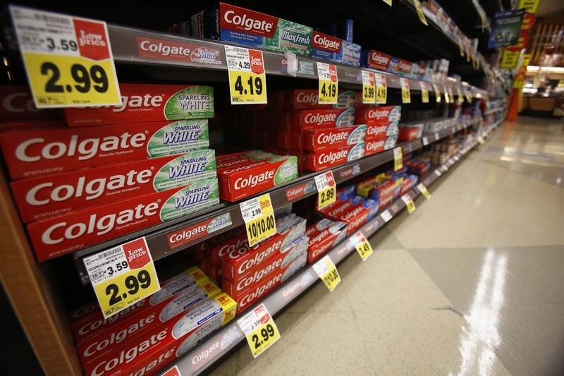 Sanofi, HCA, Colgate-Palmolive lead Friday's earnings lineup