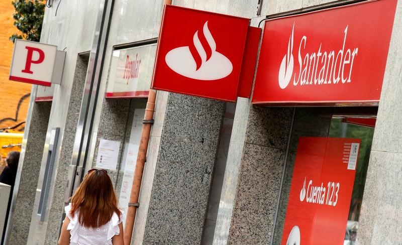 Santander shares dip as Argentina issues weigh on Q3 results despite beats