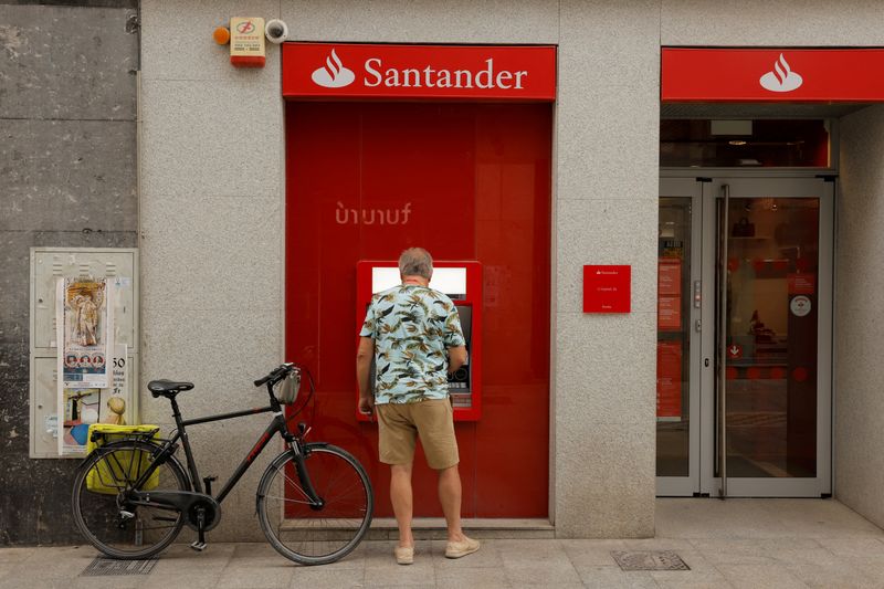 Santander third-quarter lending income hit by lower rates