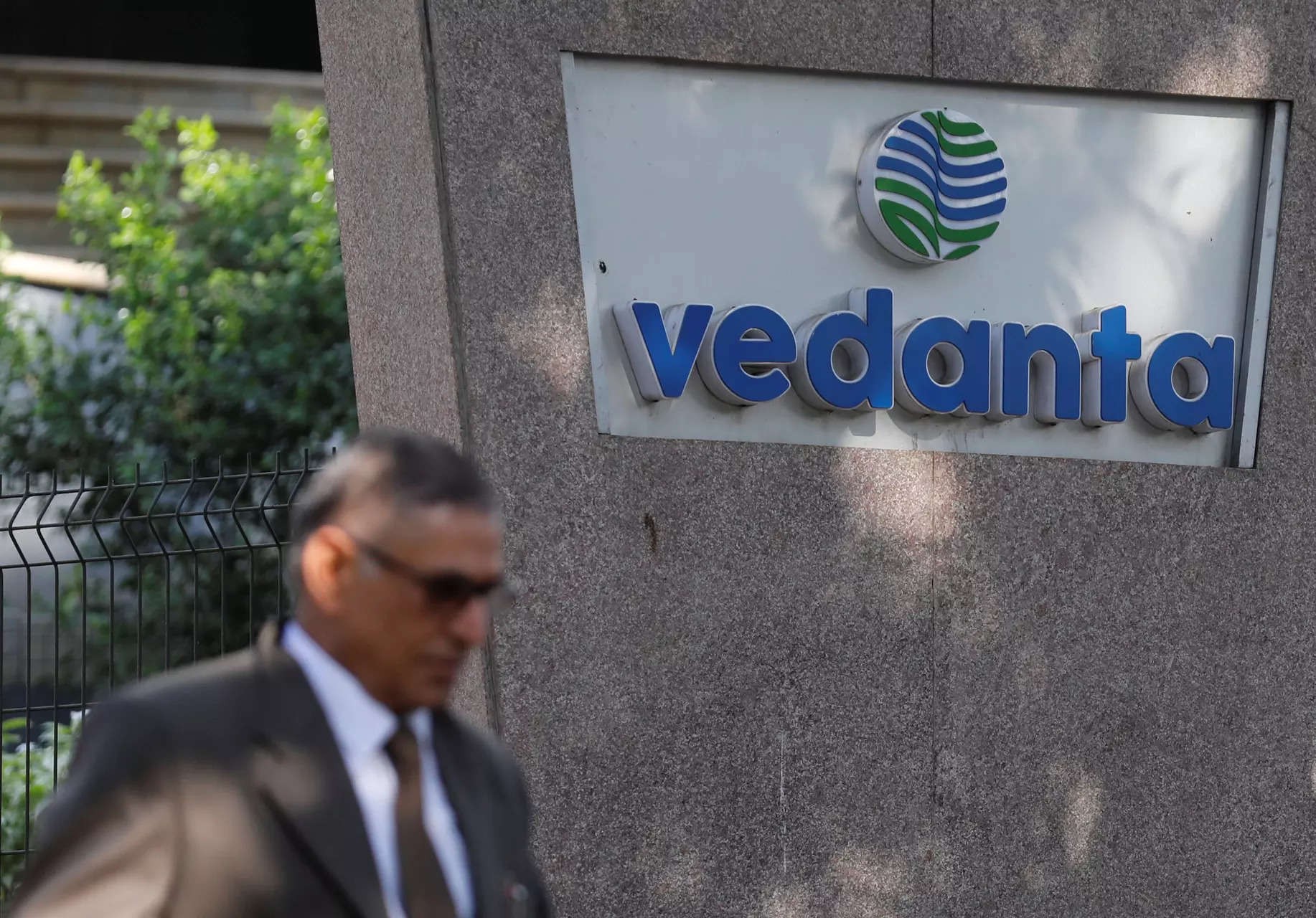 Sebi issues administrative warning to Vedanta