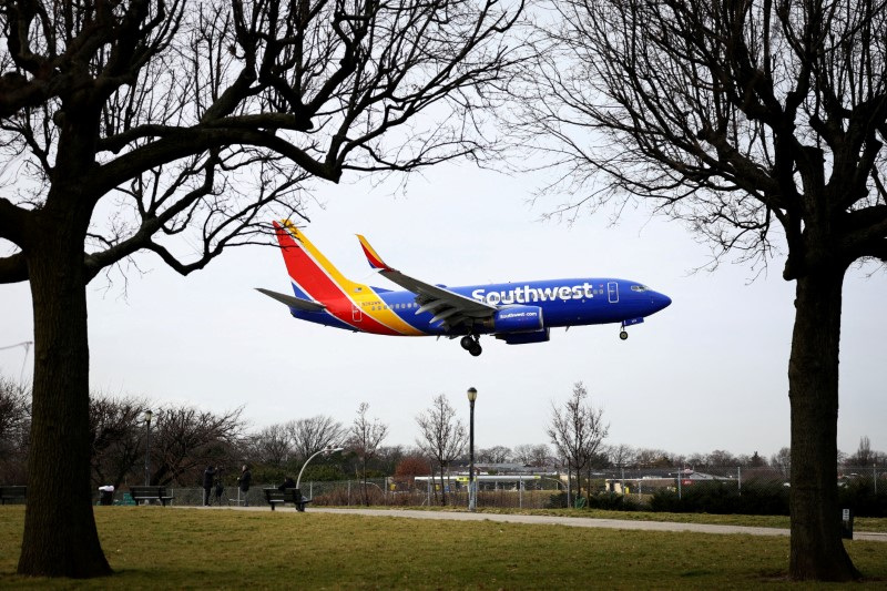 Southwest Air's lackluster profit fuels pressure to revamp business model