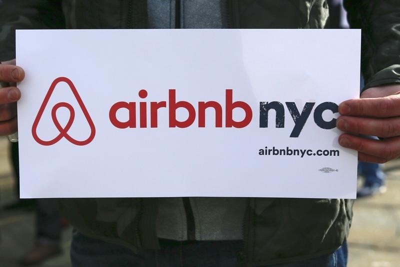 Spain probes Airbnb over unregulated rental offers