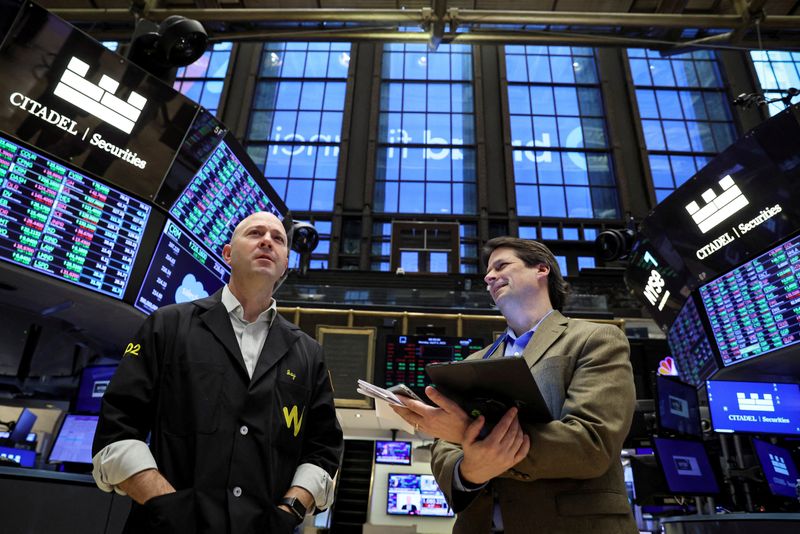 Stock Market Today: Dow closes at record as energy stocks ride oil prices higher