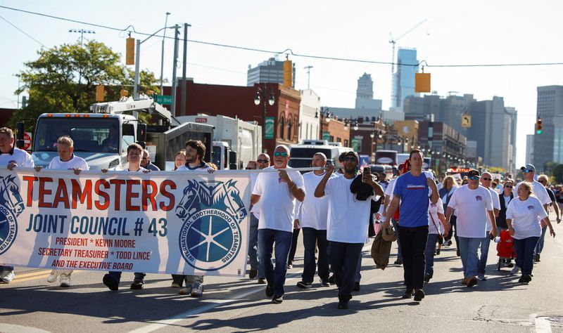 Teamsters meet over Harris or Trump endorsement Wednesday