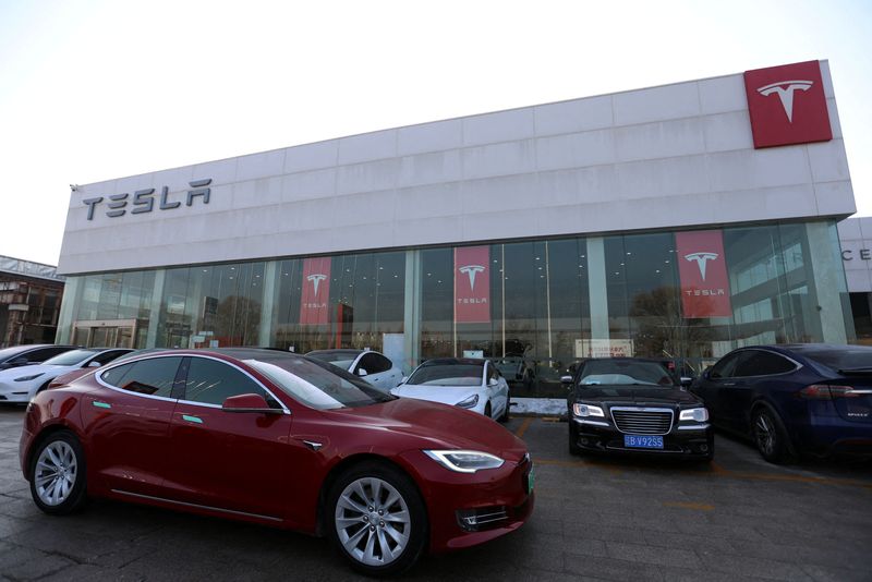 Tesla launches 'Actually Smart Summon' feature in China