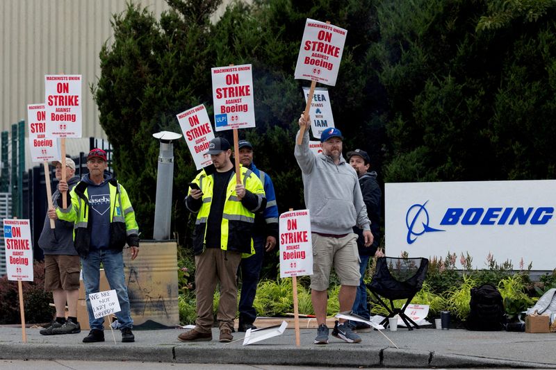Boeing, striking union hold first meeting since latest contract rejection
