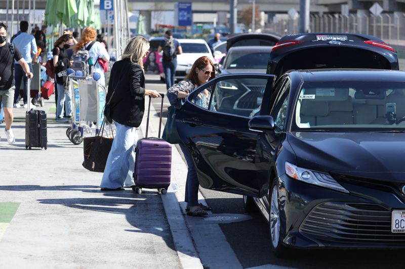 Uber, Cruise partner to bring self-driving vehicles to ride-hailing platform