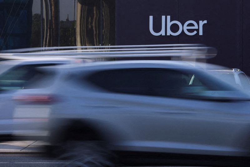 Uber explored potential bid for Expedia - Financial Times