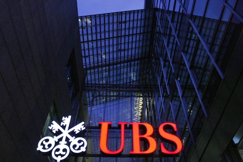 UBS beats on costs, misses on wealth