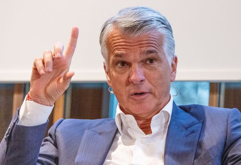 UBS migration of Credit Suisse clients to take 18 months, CEO says