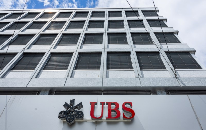 UBS reports $1.1 billion net profit attributable to shareholders in Q2