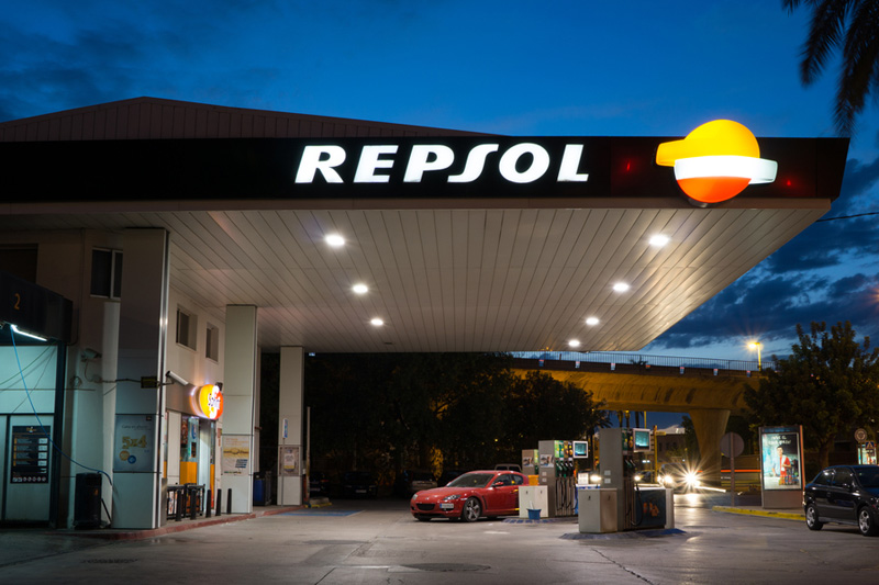 UBS upgrades Shell, Repsol to 'buy', downgrades Eni to 'neutral'