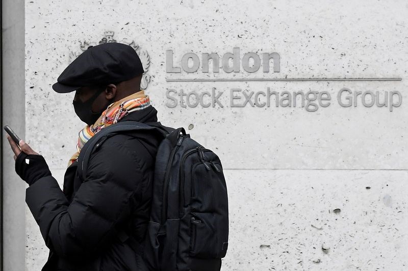 U.K. stocks higher at close of trade; Investing.com United Kingdom 100 up 0.56%