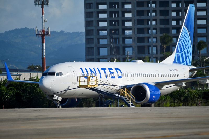 United Airlines flight attendants vote to authorize strike