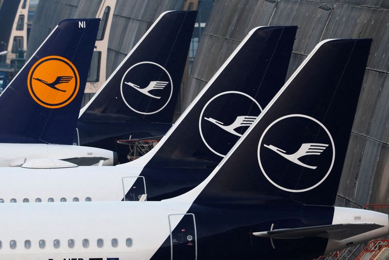 Lufthansa agrees to pay US $4 million penalty over treatment of Jewish passengers