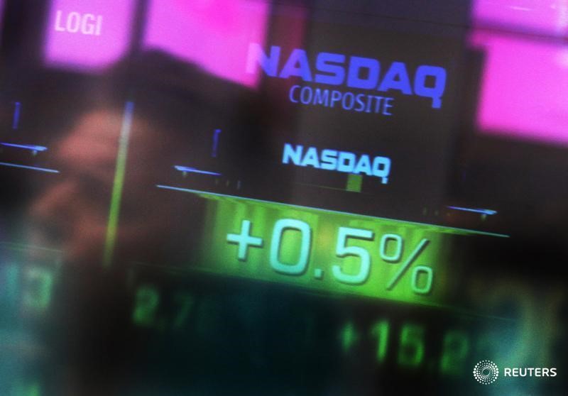 S&P 500 rises as tech shines in holiday-shortened week