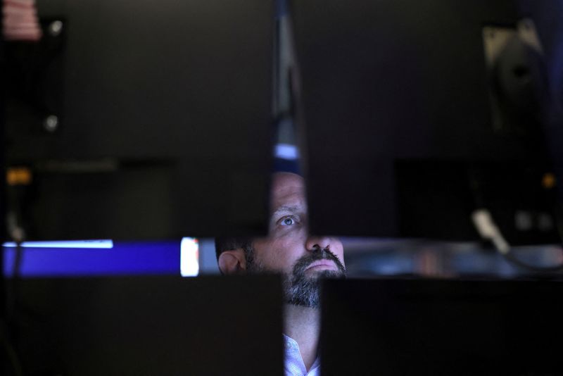 US-Europe positioning gap large but starting to narrow, Citi says