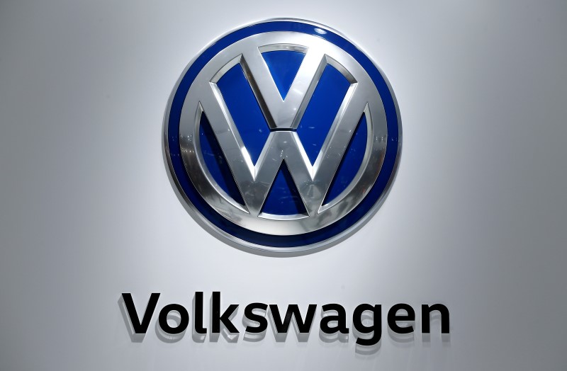 Volkswagen remains far from deal in union talks
