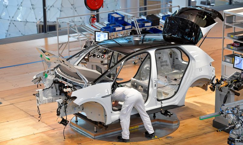 Volkswagen's board leaning away from closing big plants in Germany, media report says