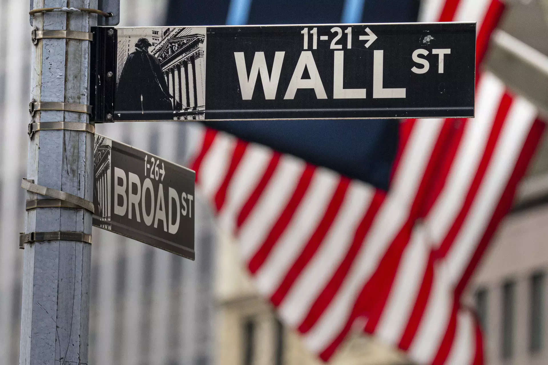 Wall St Week Ahead-Expected US rate cuts have investors looking beyond Big Tech