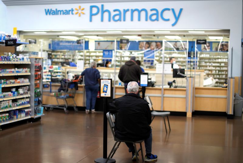 Walmart and Amazon Lead with Record Holiday Sales