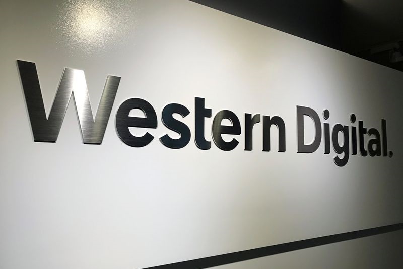 Western Digital stock falls on Micron's gloomy outlook